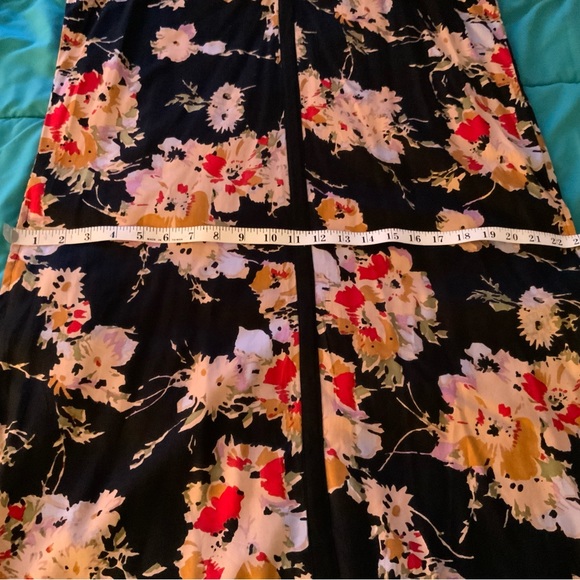 Missy Dress - Picture 2 of 6